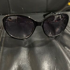 Foster Grant Black Sunglasses